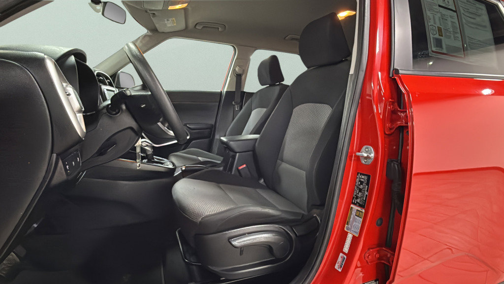 Used 2021 Kia Soul LX image 16