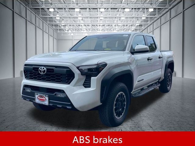 Used 2024 Toyota Tacoma TRD Off-Road AWD/4WD image 4