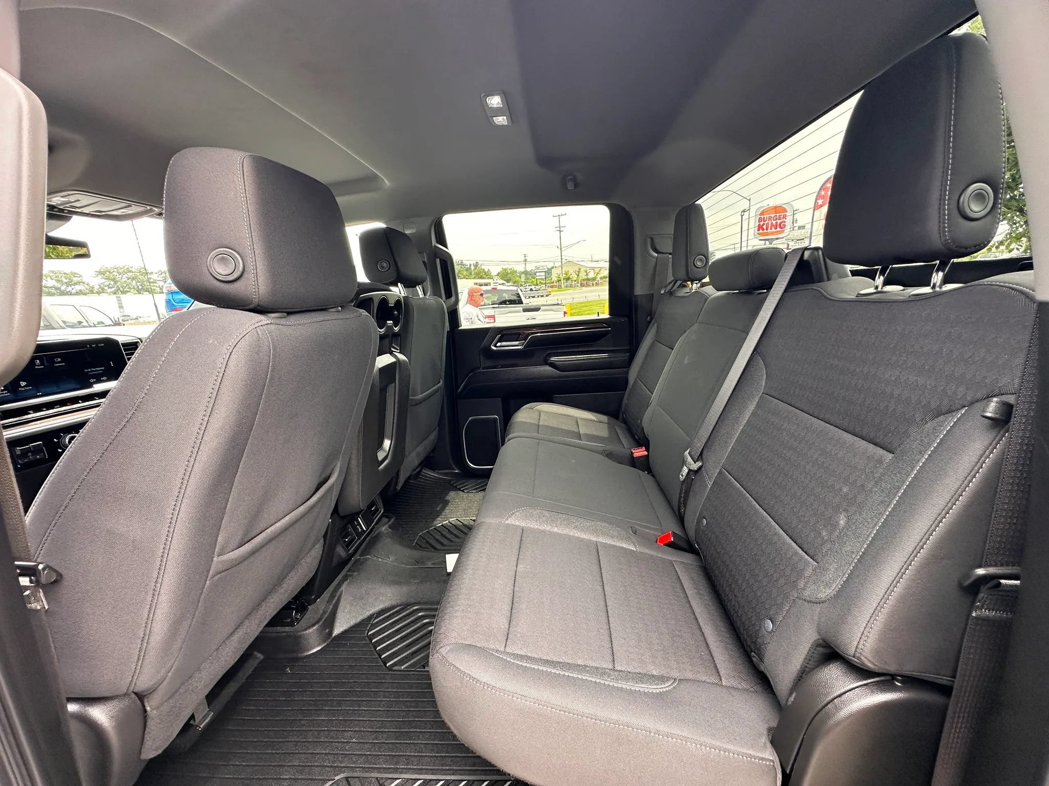 Used 2024 Chevrolet Silverado 2500 LT AWD/4WD image 13