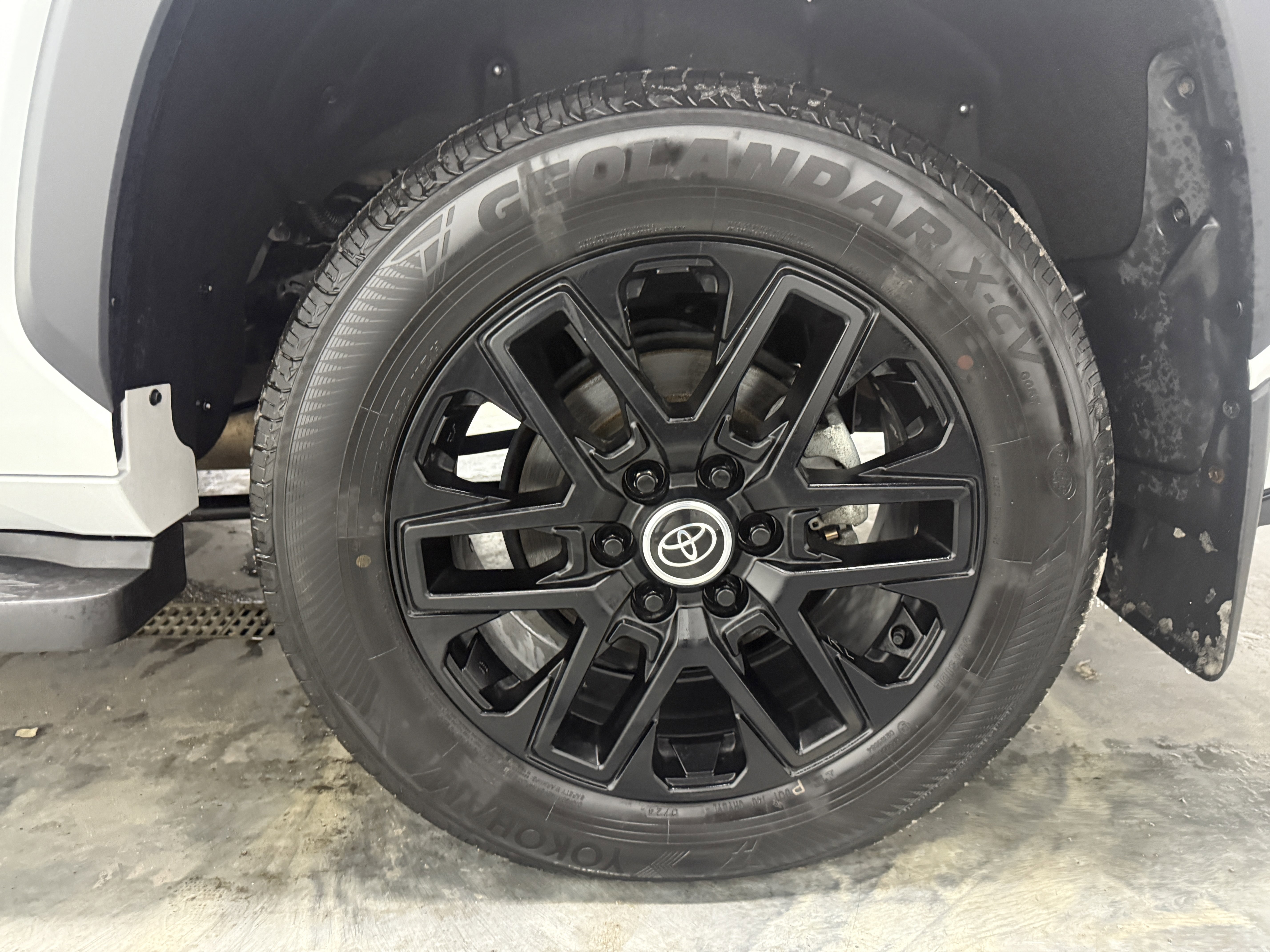 Used 2024 Toyota Sequoia Limited image 26