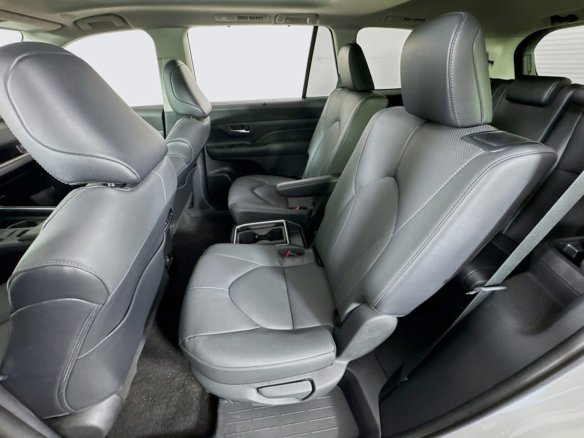 Certified 2025 Toyota Grand Highlander AWD Hybrid image 18