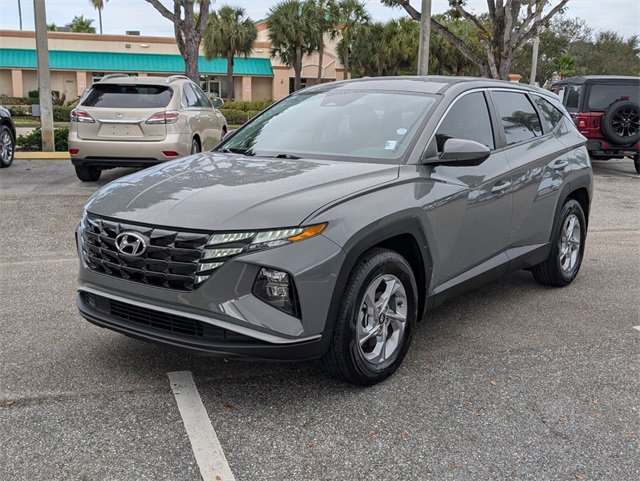Used 2024 Hyundai Tucson SE image 3