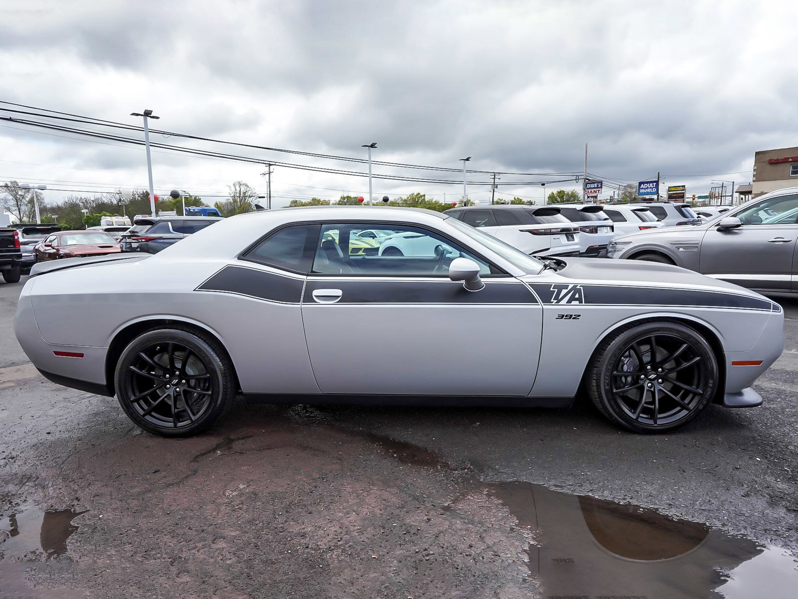 Used 2023 Dodge Challenger R/T Scat Pack w/ T/A Package RWD image 43