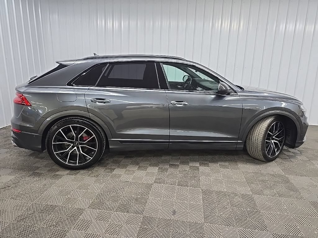 Used 2022 Audi SQ8 Prestige AWD/4WD image 2