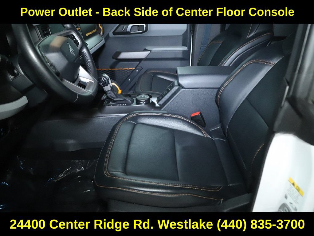 Used 2023 Ford Bronco Badlands w/ Sasquatch Package AWD/4WD image 17