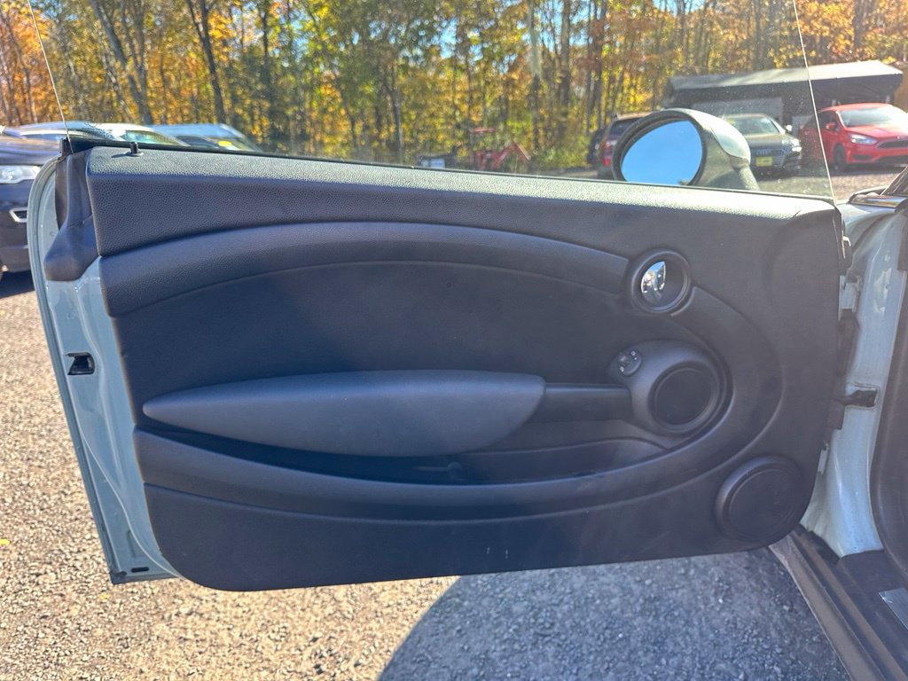 Used 2013 MINI Cooper Hardtop FWD image 11