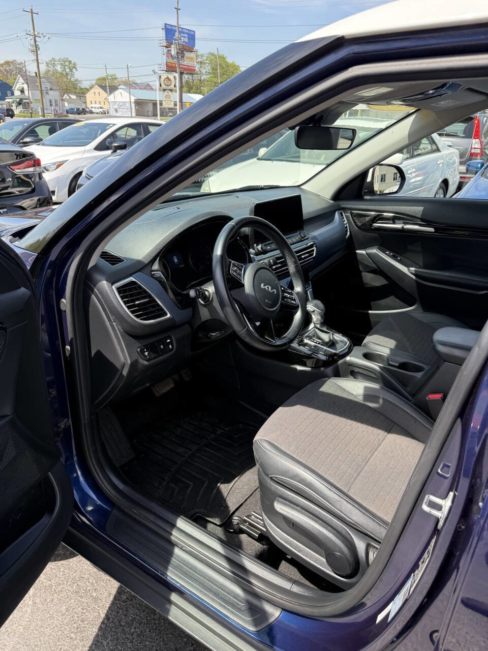 Used 2022 Kia Seltos Nightfall Edition AWD/4WD image 10