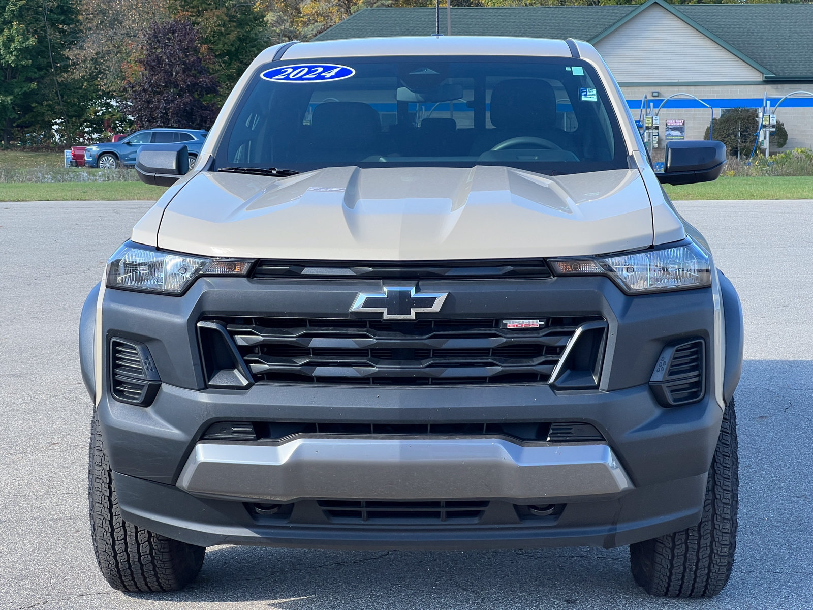 Used 2024 Chevrolet Colorado Trail Boss w/ Advanced Trailering Package AWD/4WD image 39