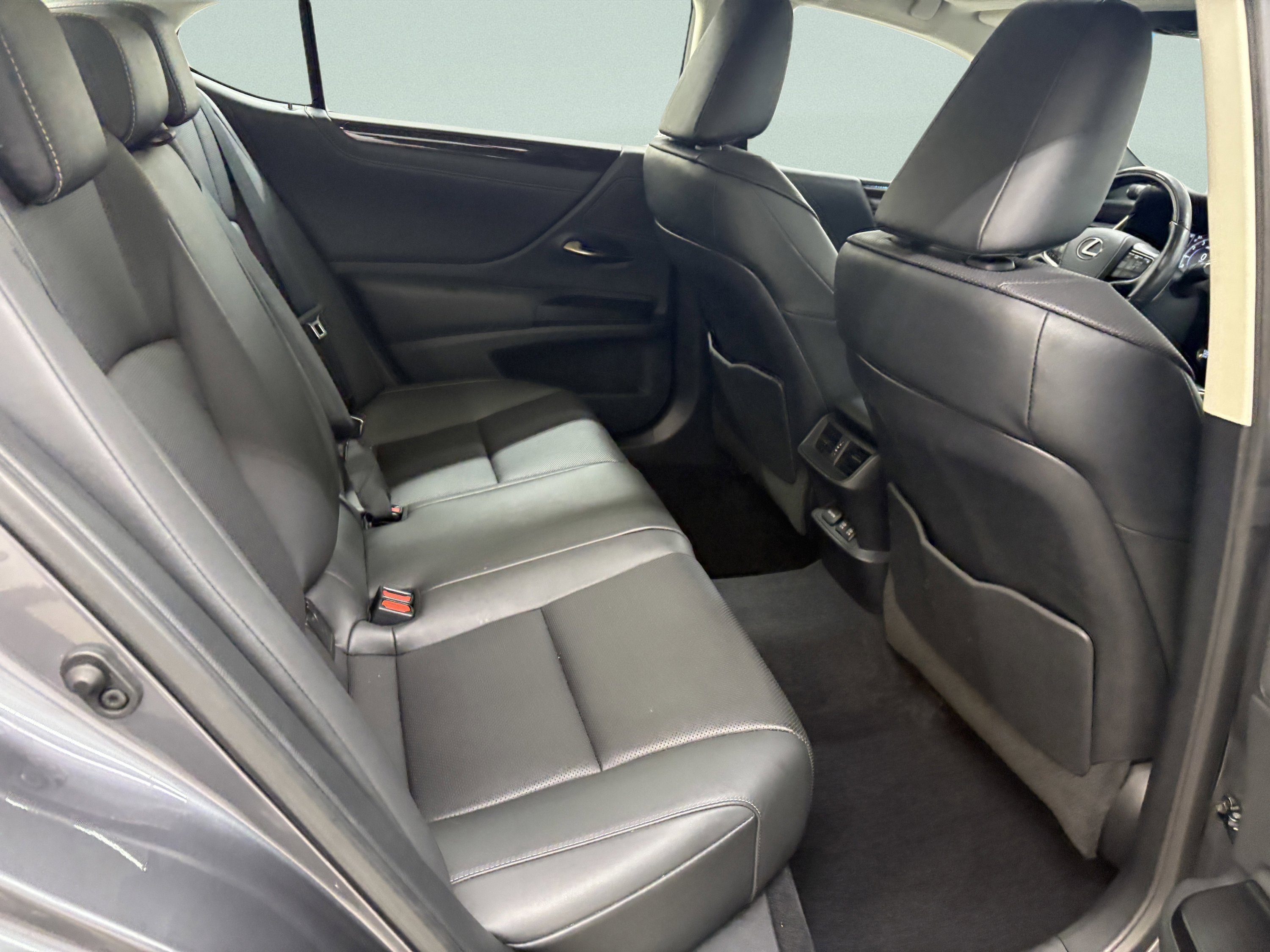 Used 2019 Lexus ES 350 image 23