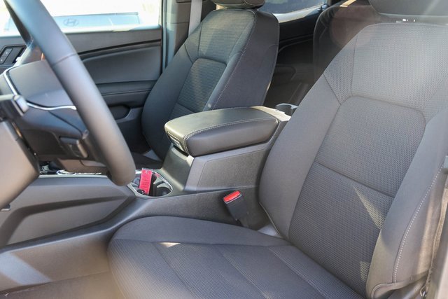 New 2026 GMC Canyon Elevation w/ Convenience Package image 8