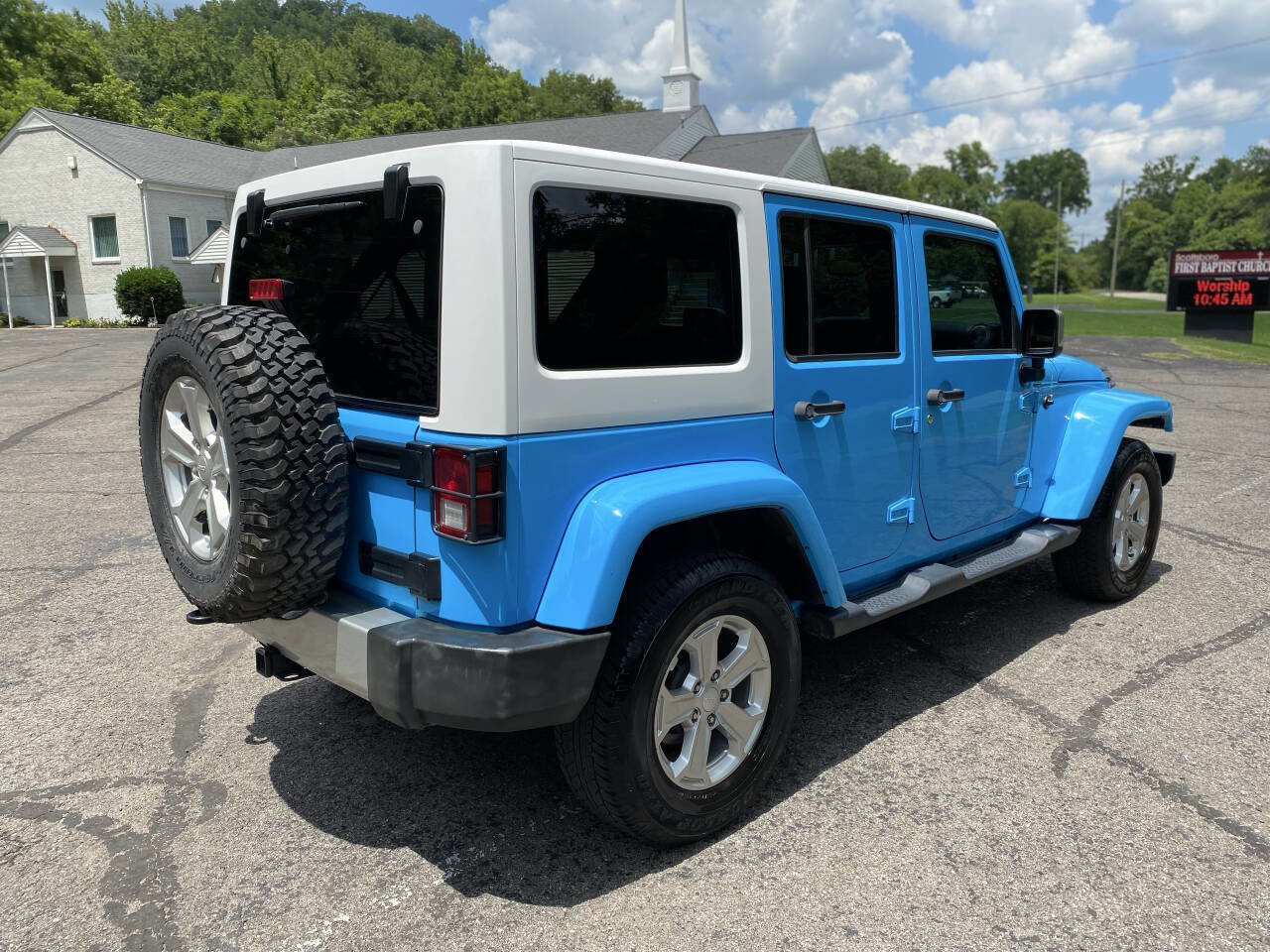 Used 2017 Jeep Wrangler Unlimited Sahara w/ Quick Order Package 24E Chief image 5