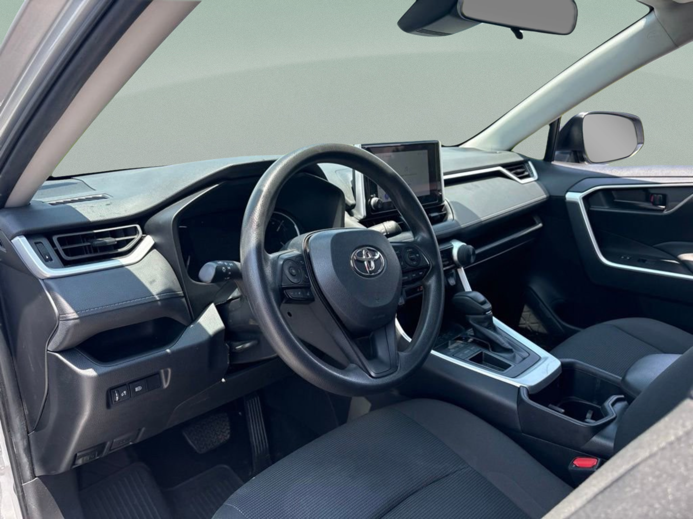 Used 2024 Toyota RAV4 LE FWD image 13