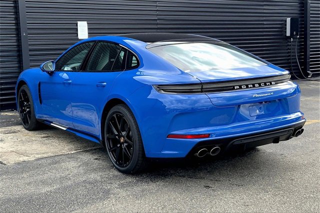 New 2026 Porsche Panamera 4 image 3