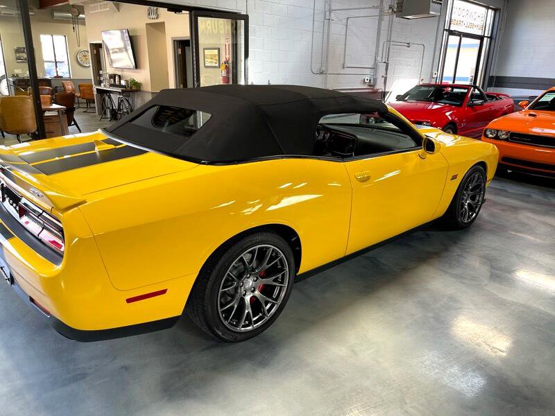 Used 2017 Dodge Challenger SRT w/ Technology Group image 54