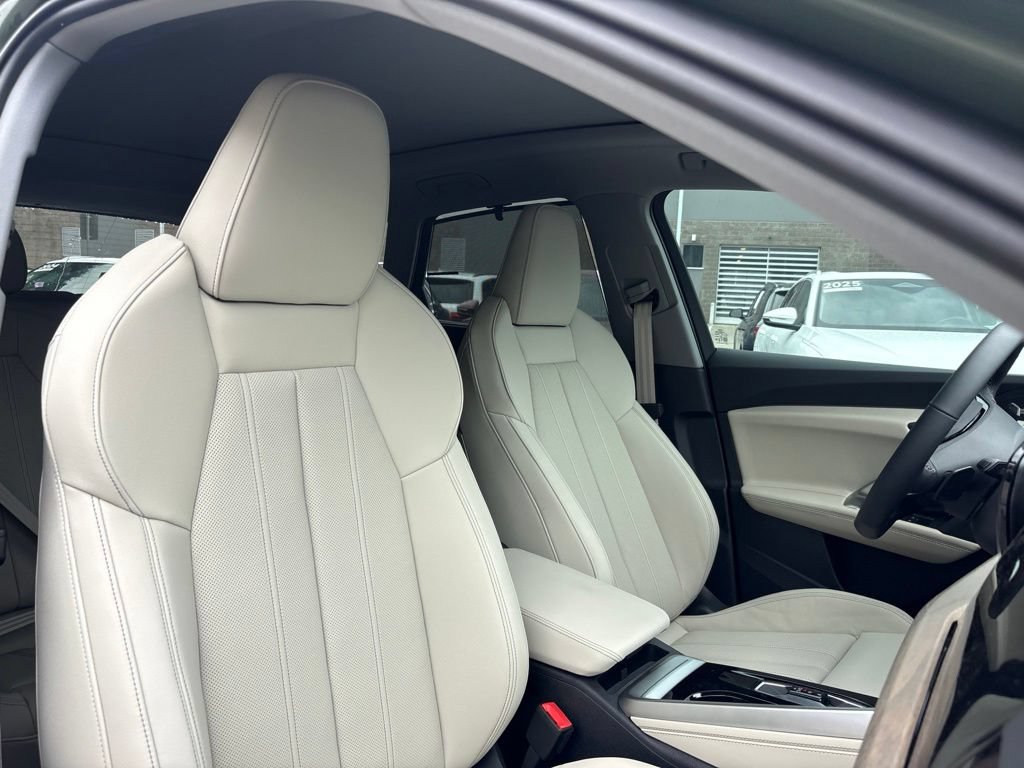 New 2026 Audi Q5 Premium Plus AWD/4WD image 16