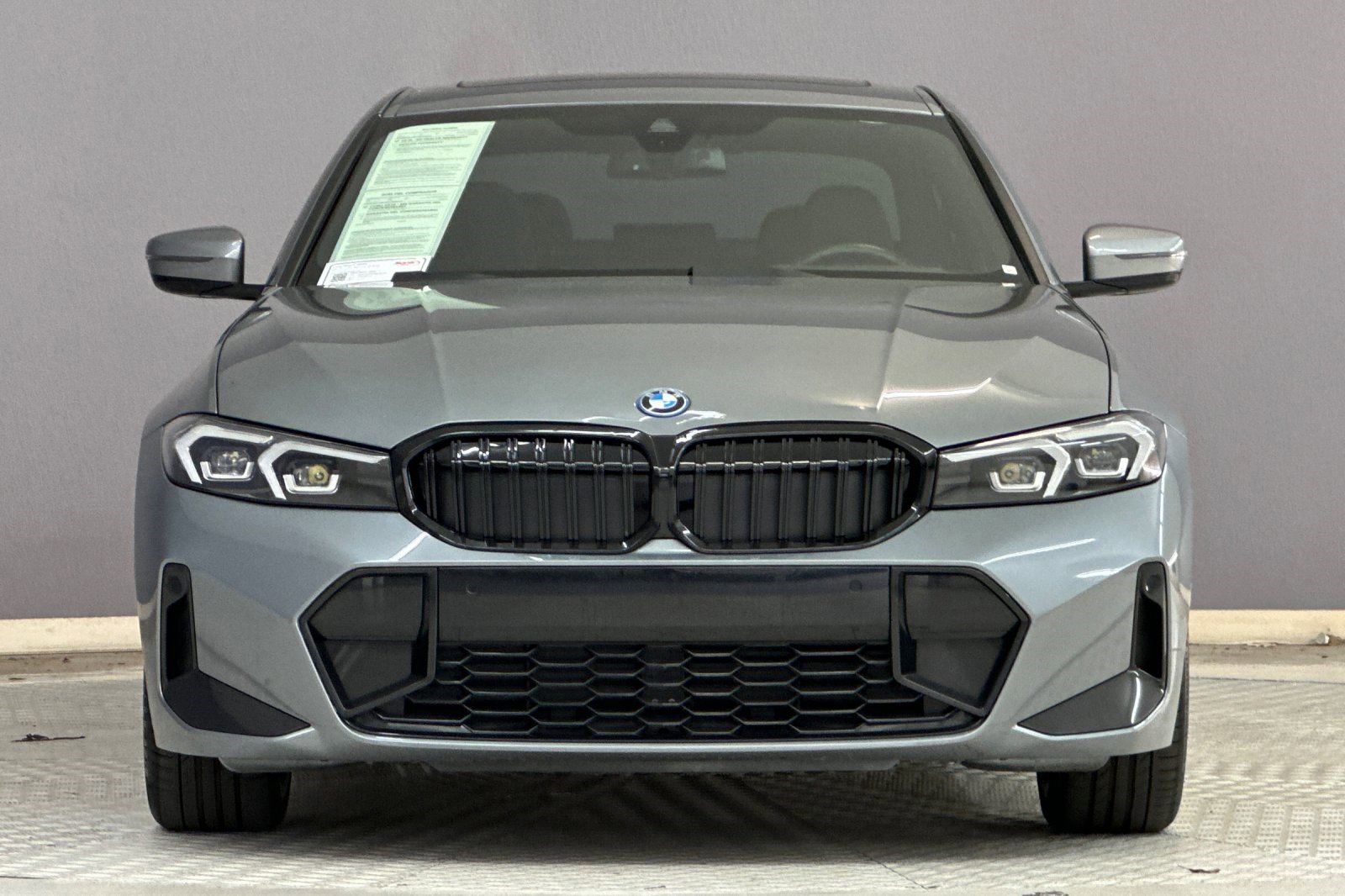 Used 2023 BMW 330e w/ M Sport Package image 5