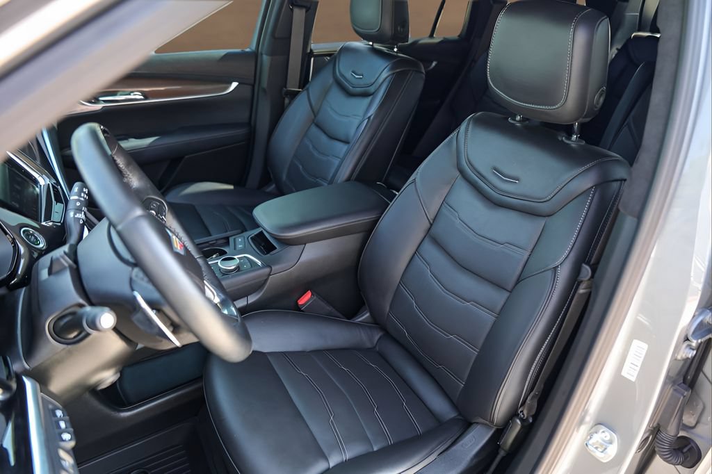 Certified 2024 Cadillac XT6 Sport w/ Platinum Package AWD/4WD image 7