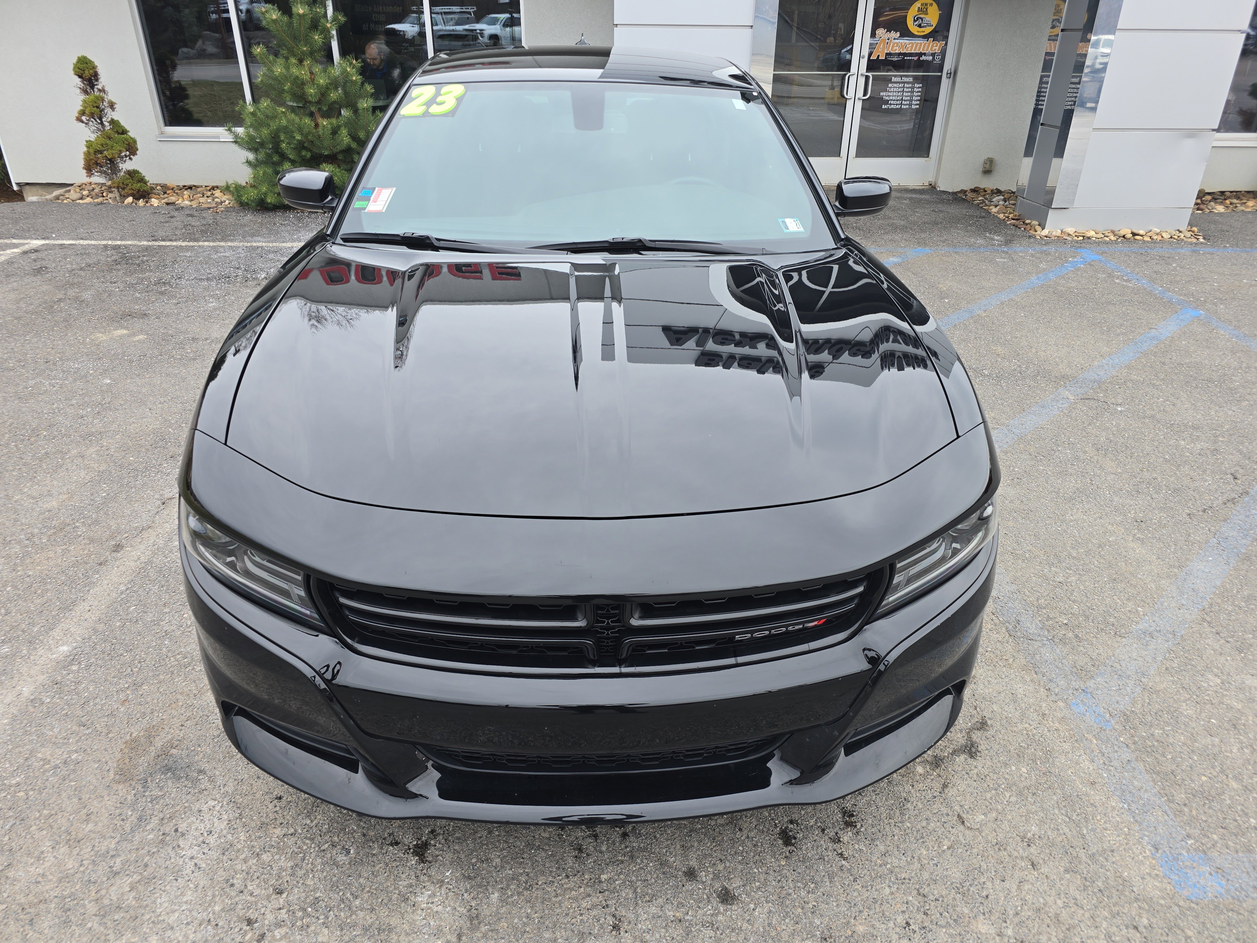 Used 2023 Dodge Charger SXT image 9