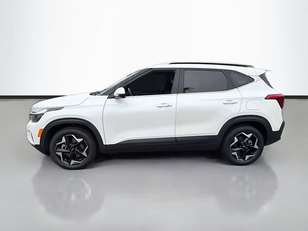 Used 2024 Kia Seltos EX AWD/4WD image 9