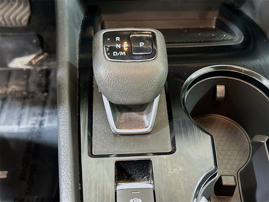 Used 2023 Nissan Rogue SV image 14