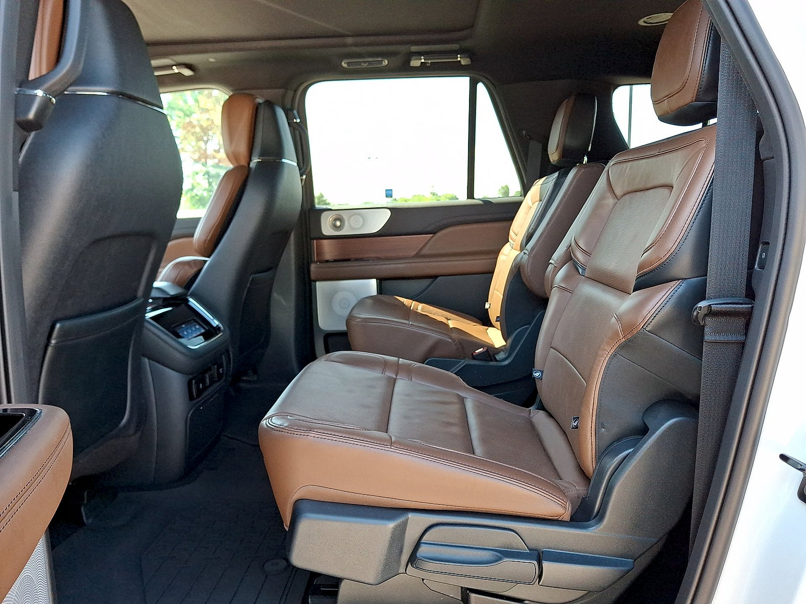 Used 2024 Lincoln Navigator L Reserve AWD/4WD image 20