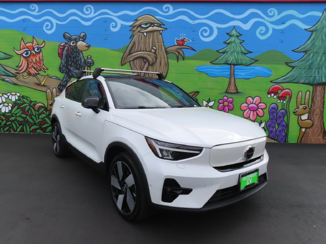 Used 2023 Volvo C40 P8 Recharge Ultimate AWD/4WD image 39