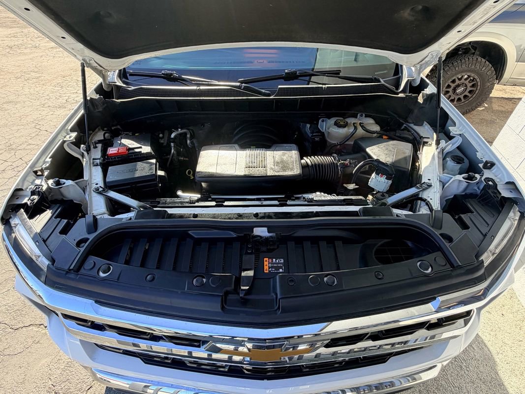 Used 2023 Chevrolet Silverado 1500 LT image 39