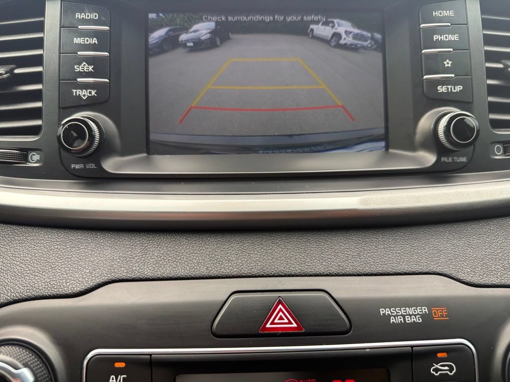 Used 2019 Kia Sorento AWD V6 image 17