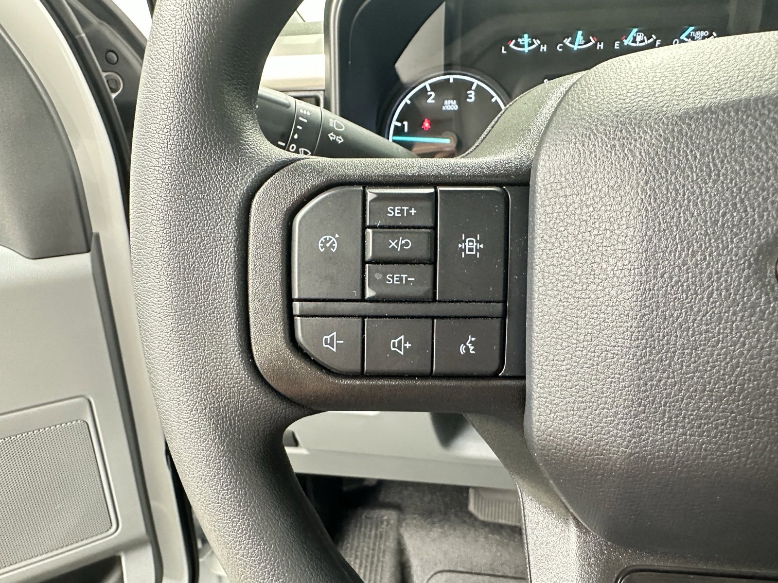 New 2025 Ford F350 XL w/ XL Chrome Package image 21