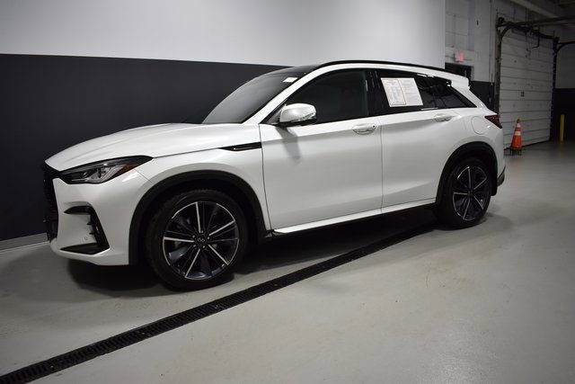 Used 2023 INFINITI QX50 Sport AWD/4WD image 2