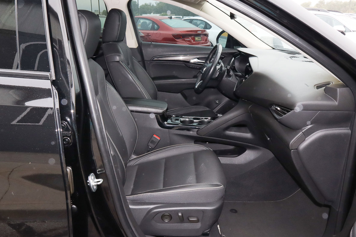 Used 2021 Buick Envision Essence w/ Technology Package I image 27