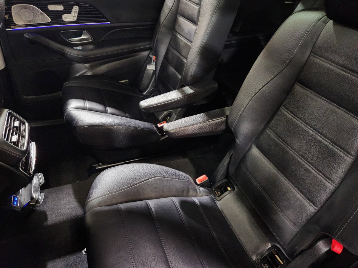 Used 2024 Mercedes-Benz GLS 450 4MATIC image 53