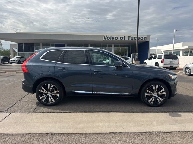 Used 2023 Volvo XC60 B5 Plus w/ Protection Package Premier image 3