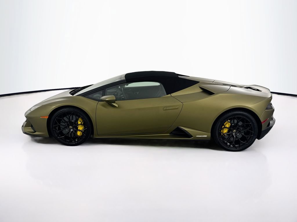 Used 2024 Lamborghini Huracan EVO AWD/4WD image 40