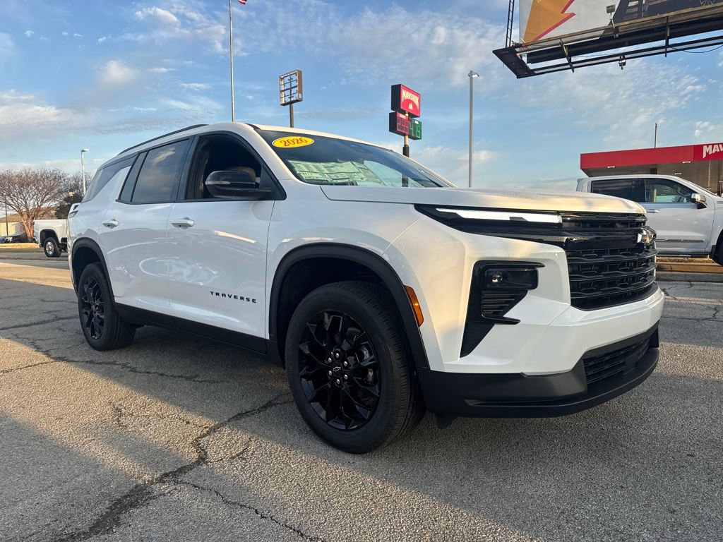 New 2026 Chevrolet Traverse LT w/ Midnight/Sport Edition image 8