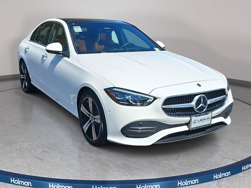 Used 2025 Mercedes-Benz C 300 4MATIC Sedan image 4