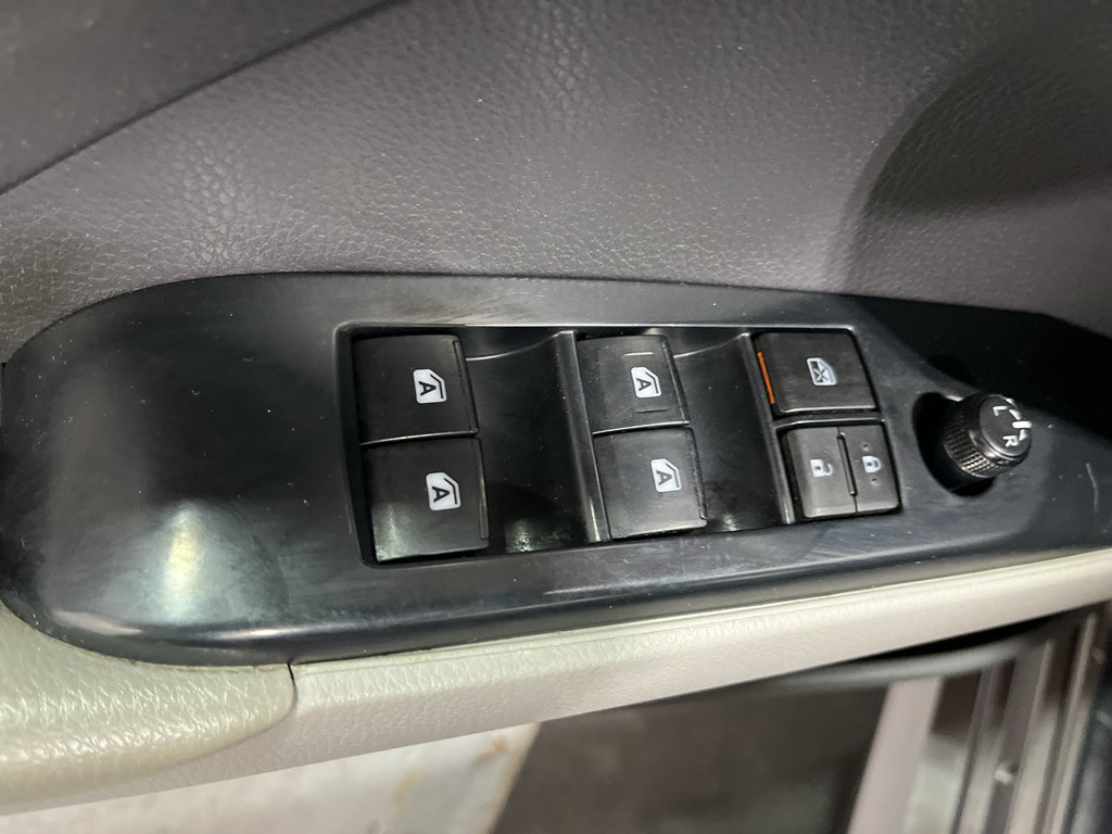 Used 2020 Toyota Camry LE w/ Cold Weather Package AWD/4WD image 30