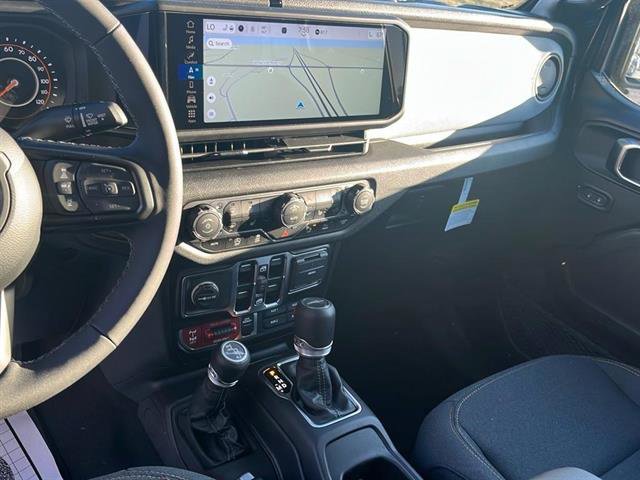 New 2025 Jeep Gladiator Willys image 13