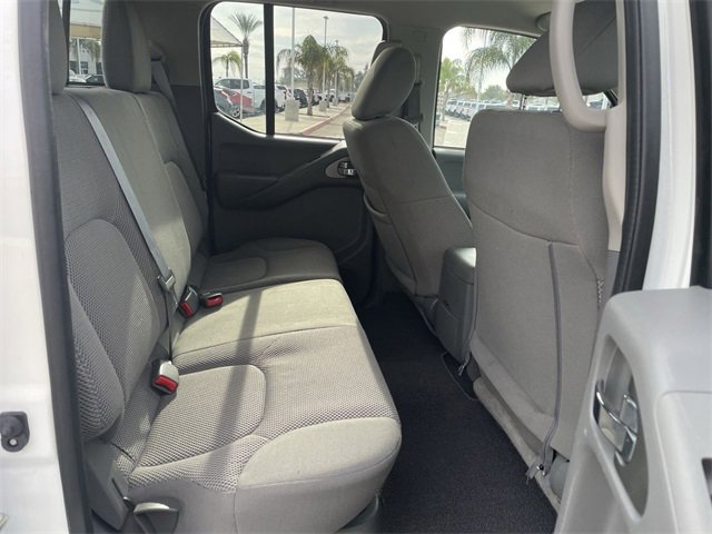 Used 2020 Nissan Frontier SV image 25