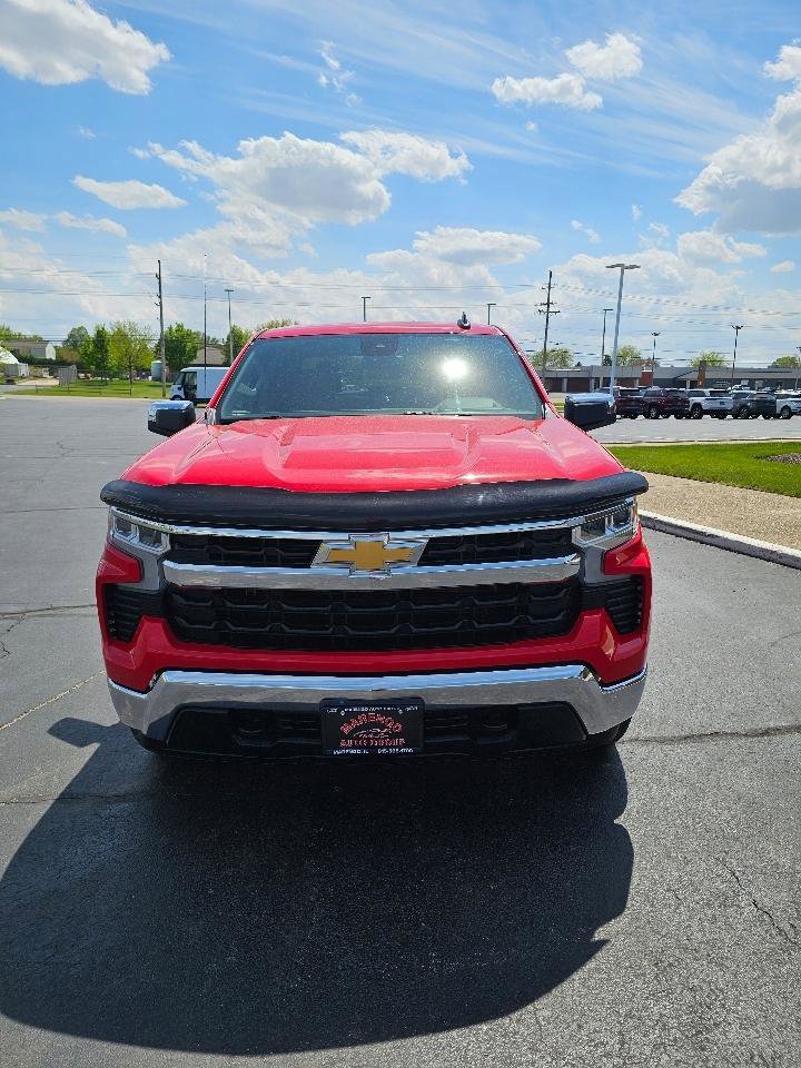 Used 2022 Chevrolet Silverado 1500 LT AWD/4WD image 8
