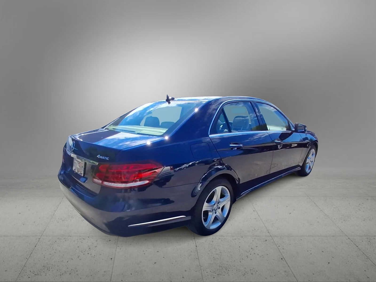 Used 2015 Mercedes-Benz E 350 4MATIC Sedan image 8