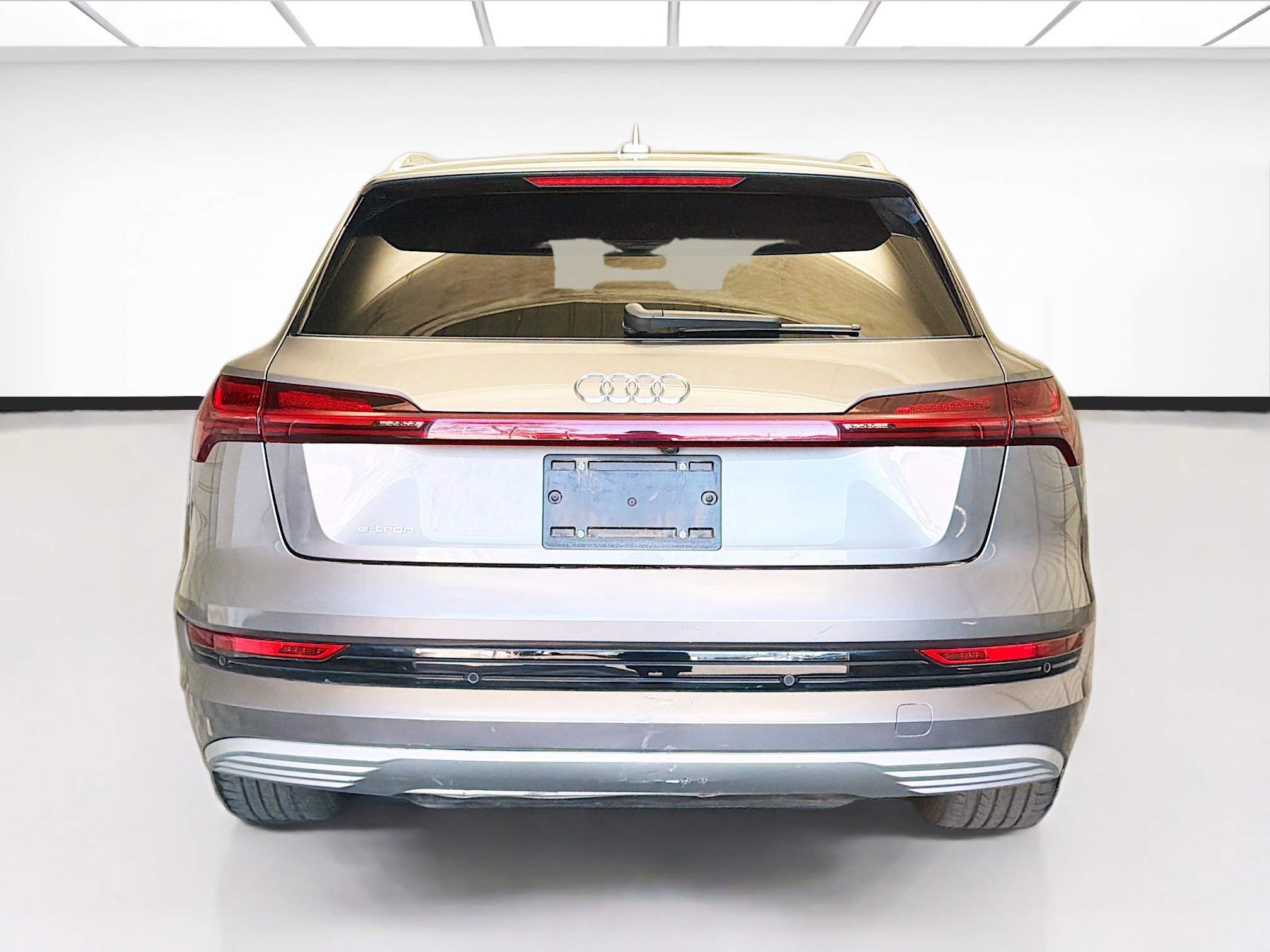 Used 2019 Audi e-tron Premium Plus AWD/4WD image 5