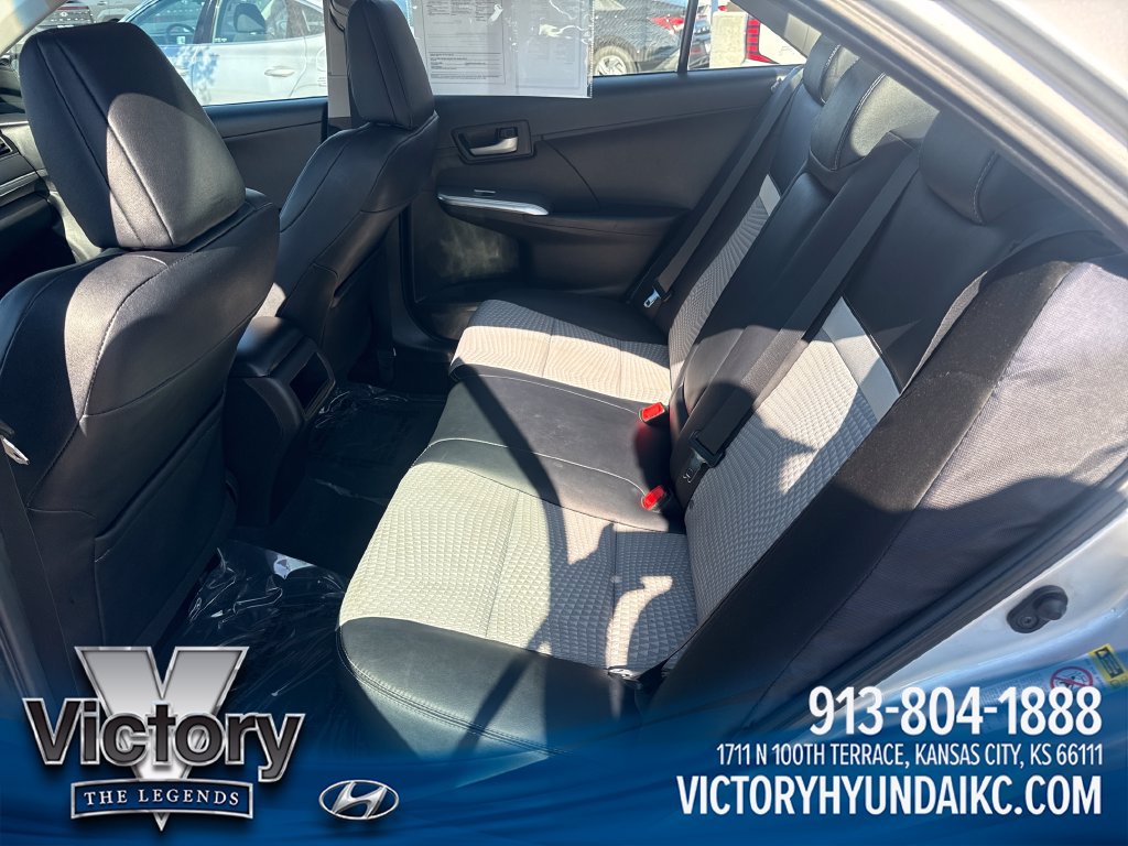 Used 2012 Toyota Camry SE FWD image 25