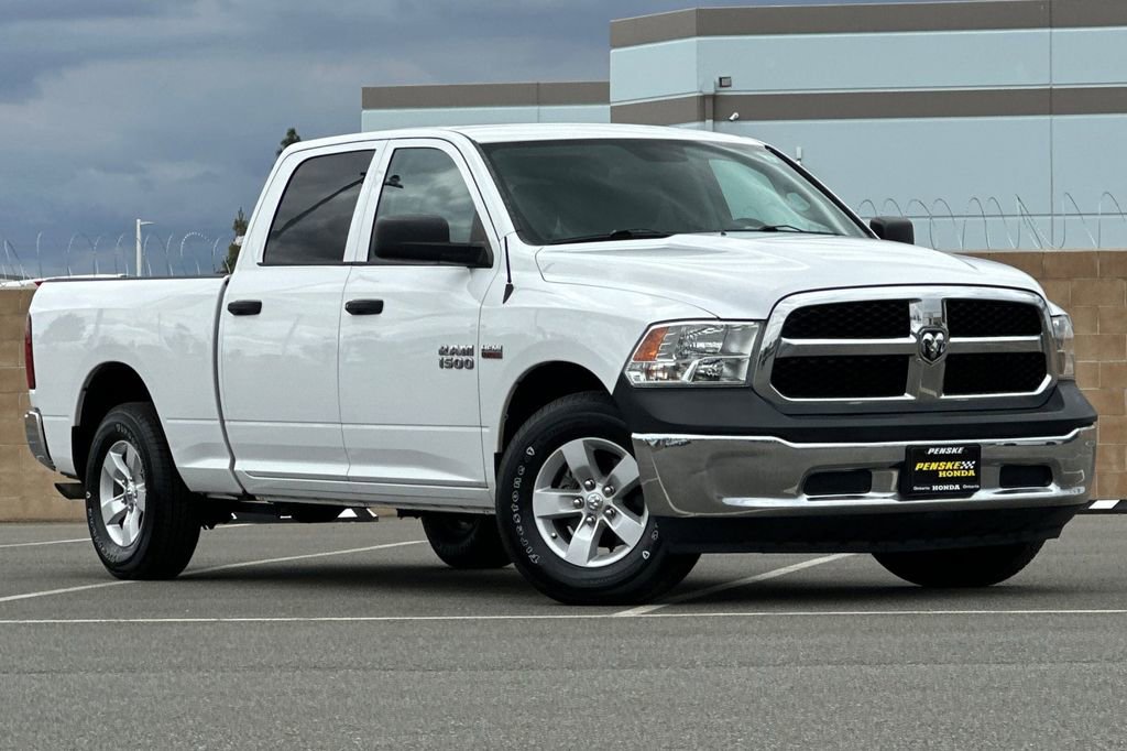 Used 2018 RAM 1500 Tradesman w/ Chrome Appearance Group RWD image 2