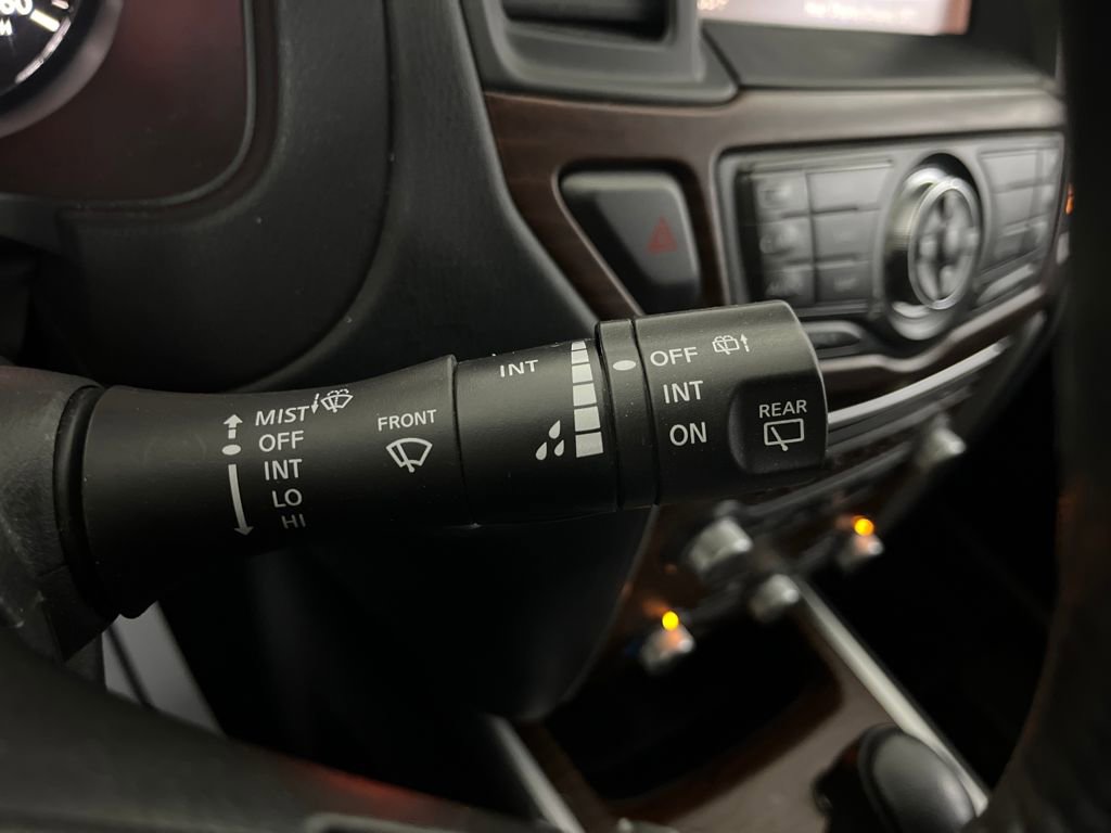 Used 2018 Nissan Pathfinder Platinum image 66