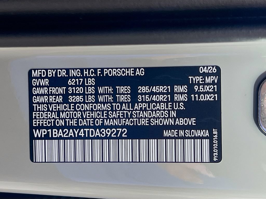 New 2026 Porsche Cayenne Coupe AWD/4WD image 34