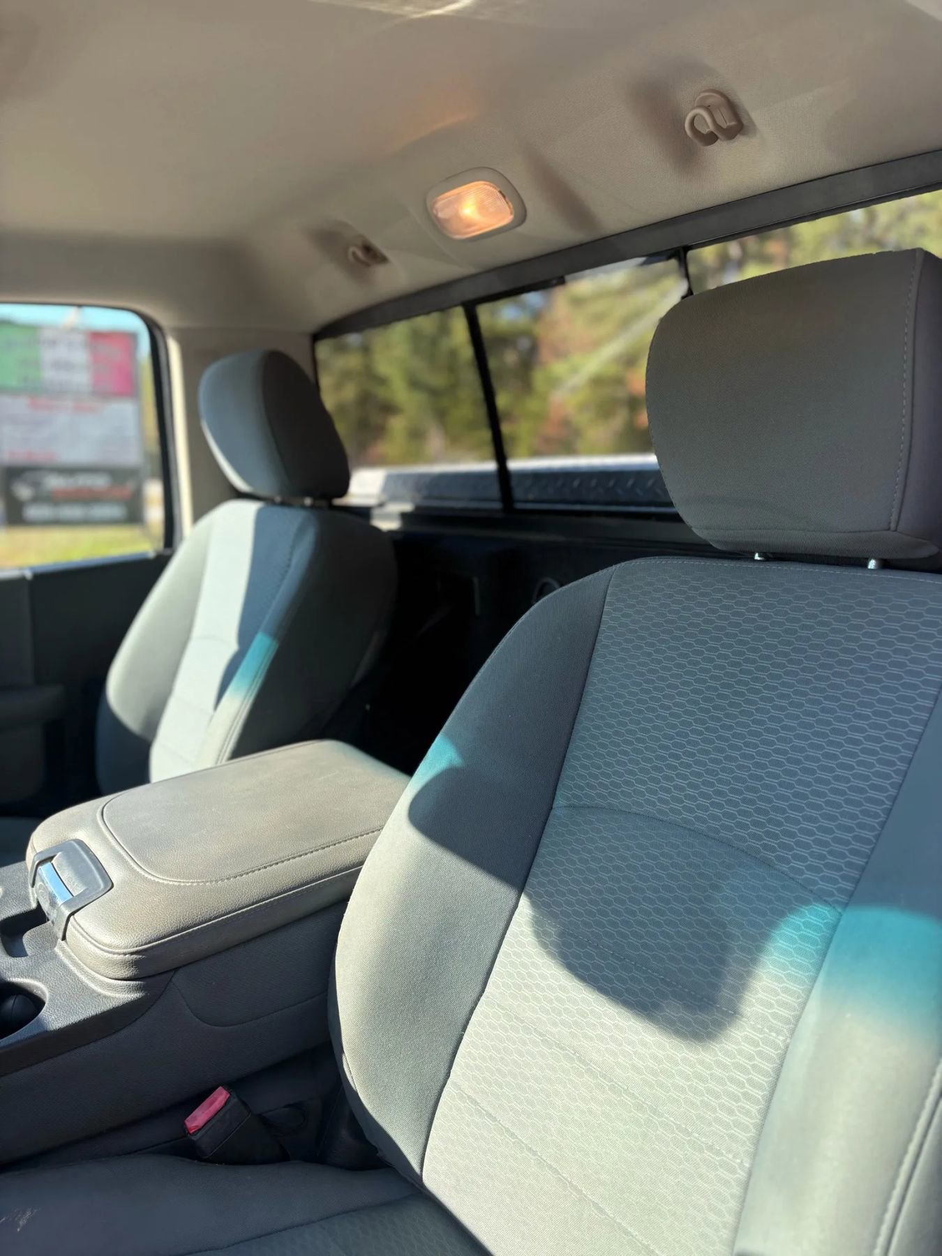 Used 2014 RAM 1500 Classic SLT image 30