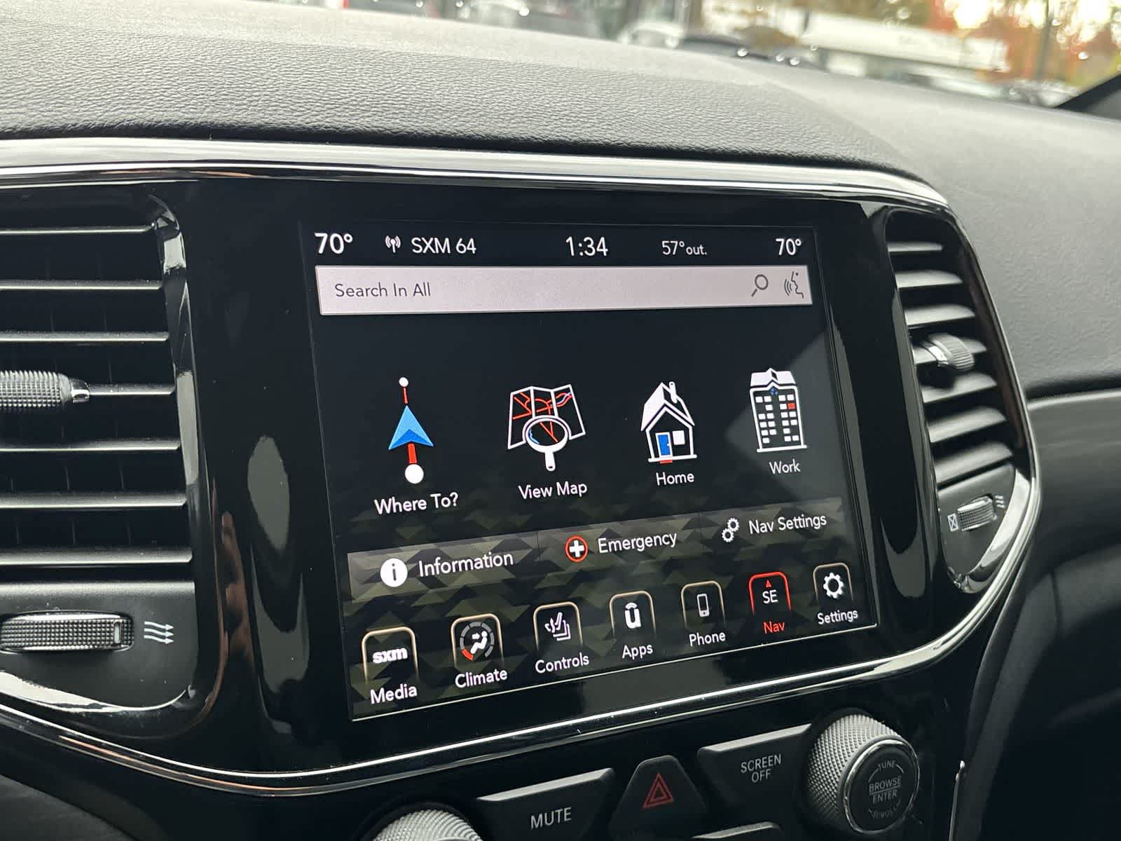 Certified 2020 Jeep Grand Cherokee Altitude AWD/4WD image 19