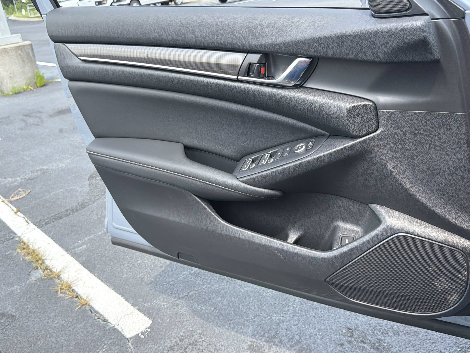 Used 2022 Honda Accord Sport image 10