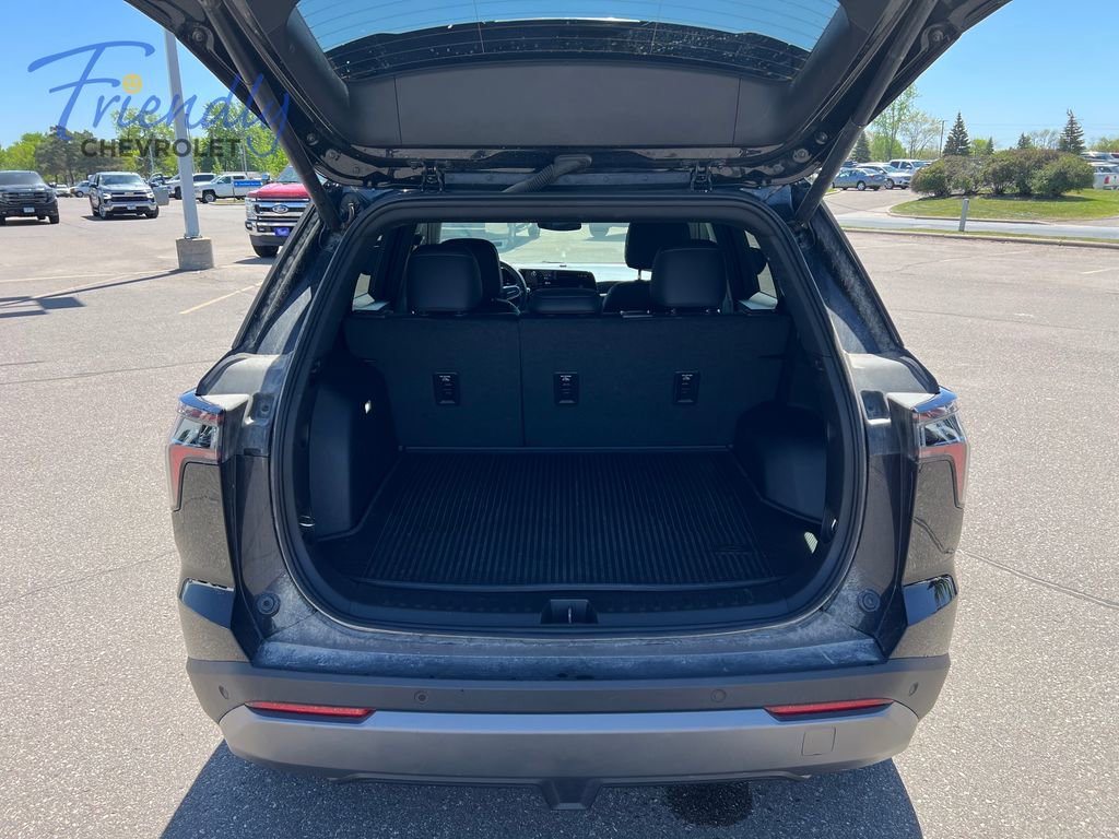 Certified 2025 Chevrolet Equinox LT w/ Convenience Package II AWD/4WD image 17